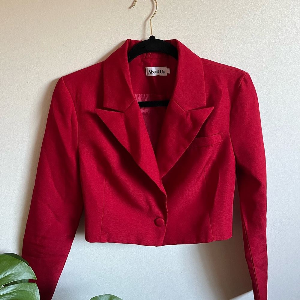Cropped Red Blazer